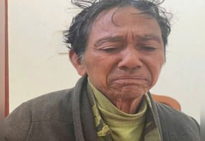 Đối tượng A’Rơng và tang vật liên quan vụ án